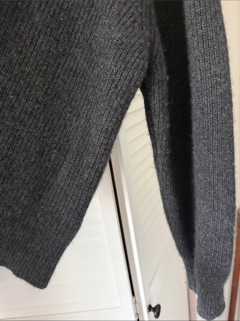 Quince Mongolian Cashmere Fisherman Boxy Cropped Cardigan Sweater - Picture 2 of 4